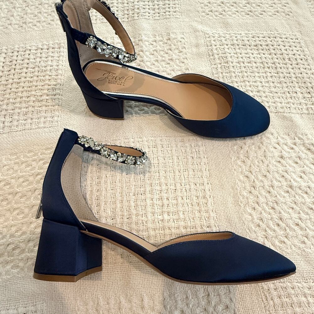 Jewel Badgley Mischka Cathleen 11 satin block heel evening pump 3093 - Picture 6 of 9